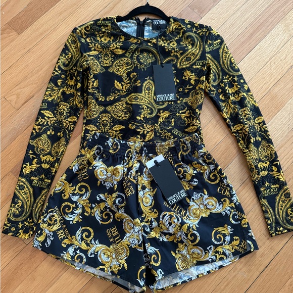 Versace Jeans Couture Set - Picture 1 of 8